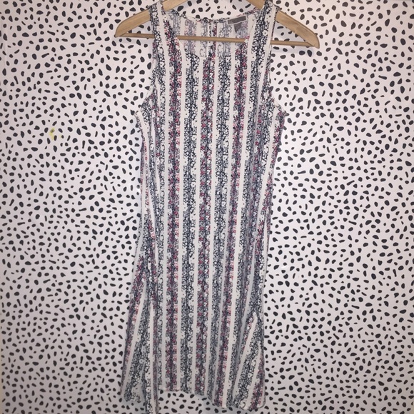 Chelsea28 Dresses & Skirts - 🦋 Chelsea28 XS floral dress
